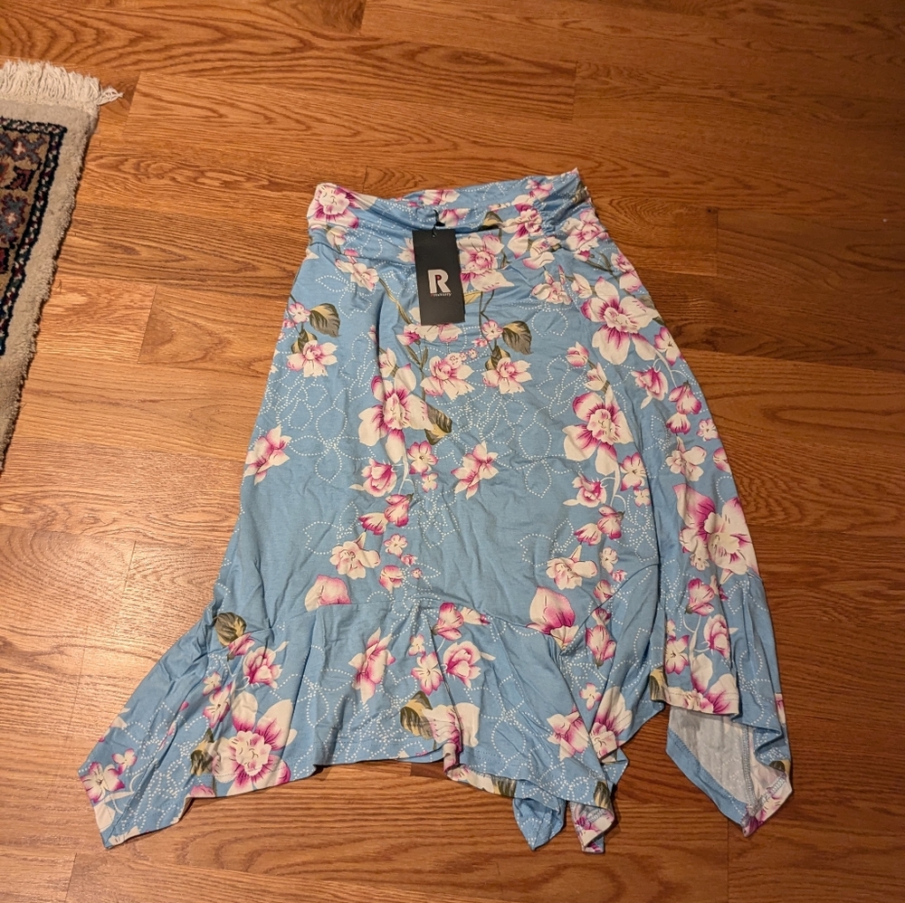 Flowered skirt